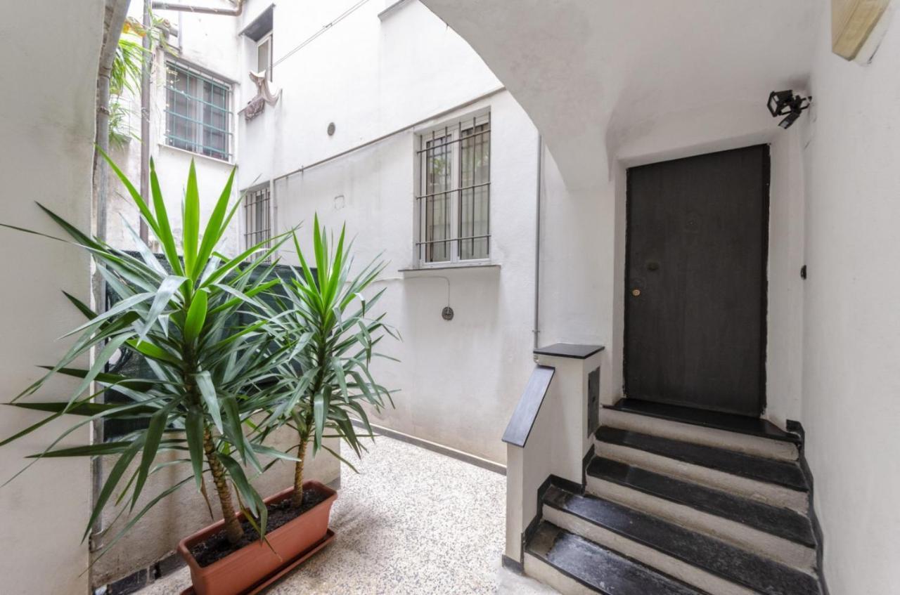 شقة Joivy Warm Family Flat For 9, Near Porto Antico جنوة المظهر الخارجي الصورة