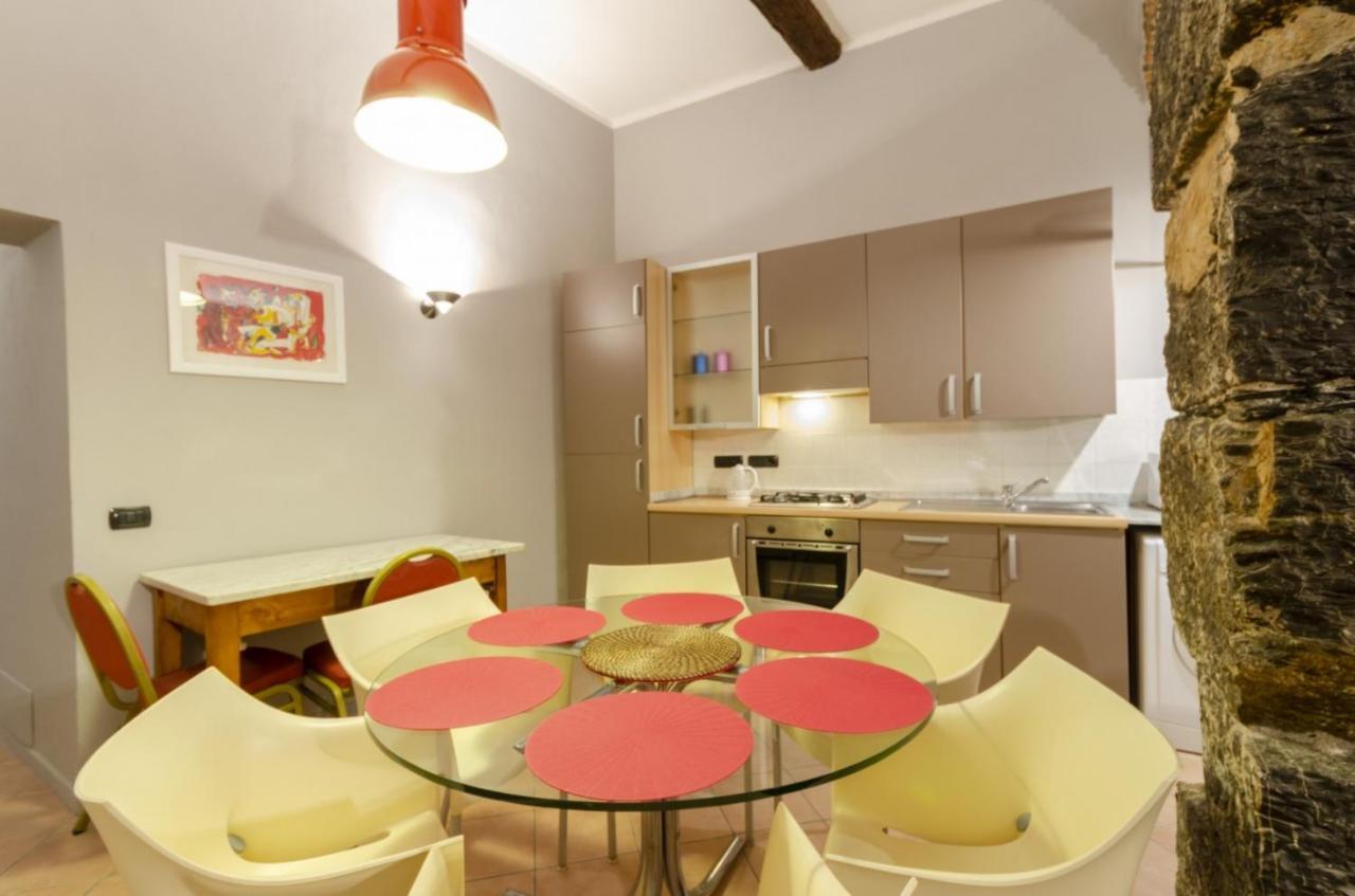 شقة Joivy Warm Family Flat For 9, Near Porto Antico جنوة المظهر الخارجي الصورة